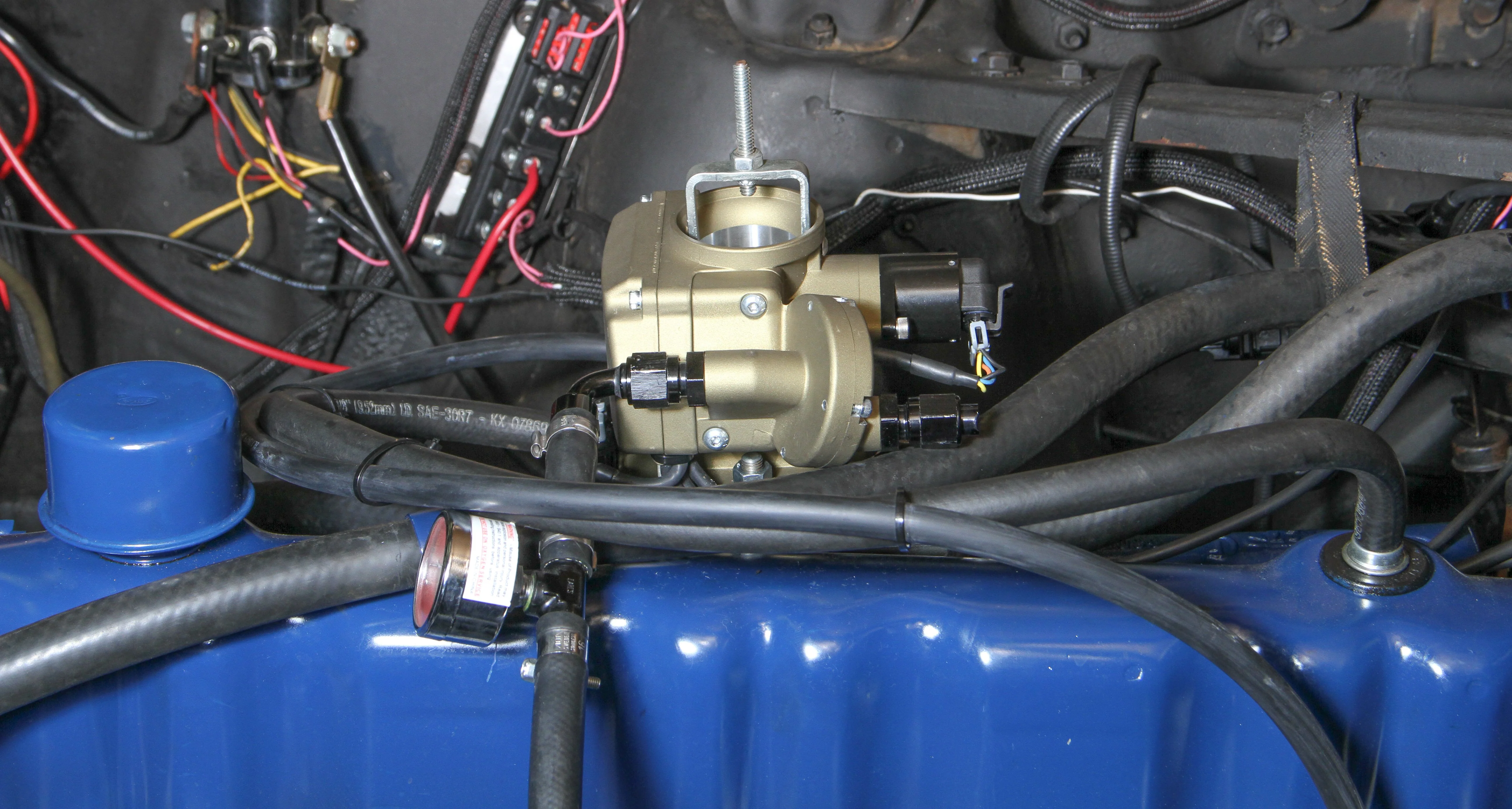 Holley Sniper EFI Autolite 1100 - Classic Gold - Image 21